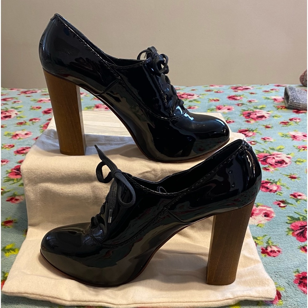 Chloé Womens’ Patent Leather Hidden Platform Oxford pre-owned EU size 40